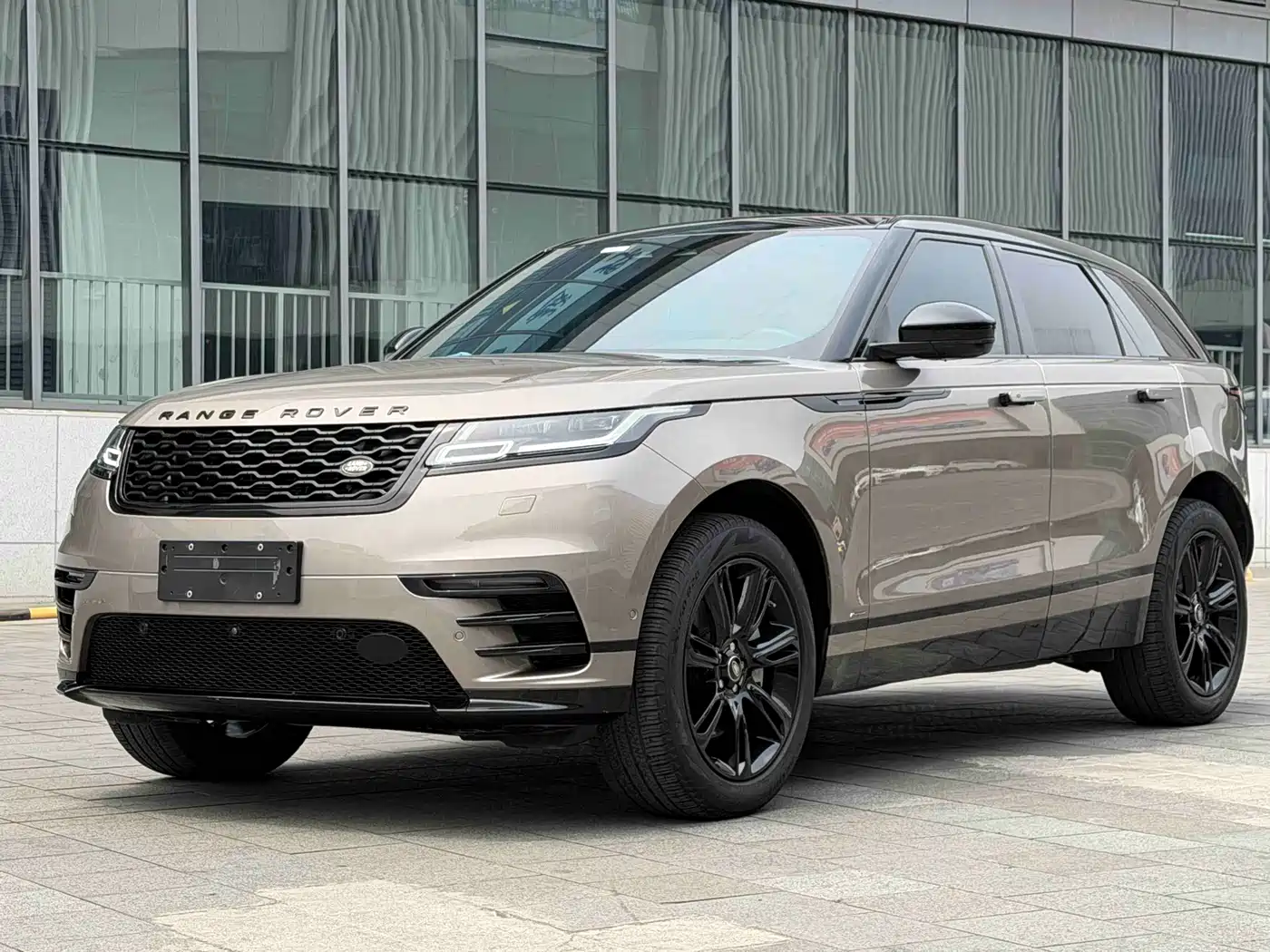 Land Rover Range Rover Velar 2021 P250 Gloss Black Collector's Edition