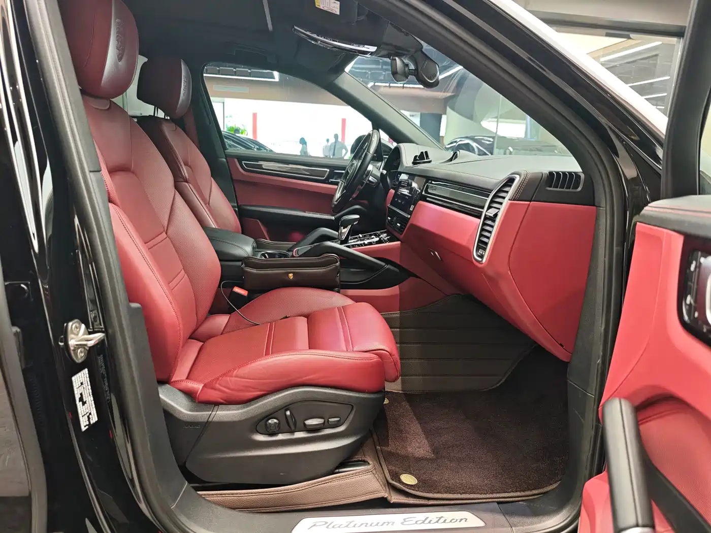 Porsche Cayenne 2022 Cayenne 3.0T Platinum Edition фото 9