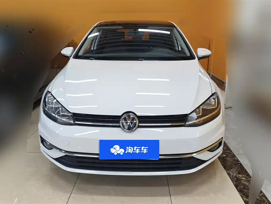 Volkswagen Golf 2018 230TSI Automatic Comfort фото 2
