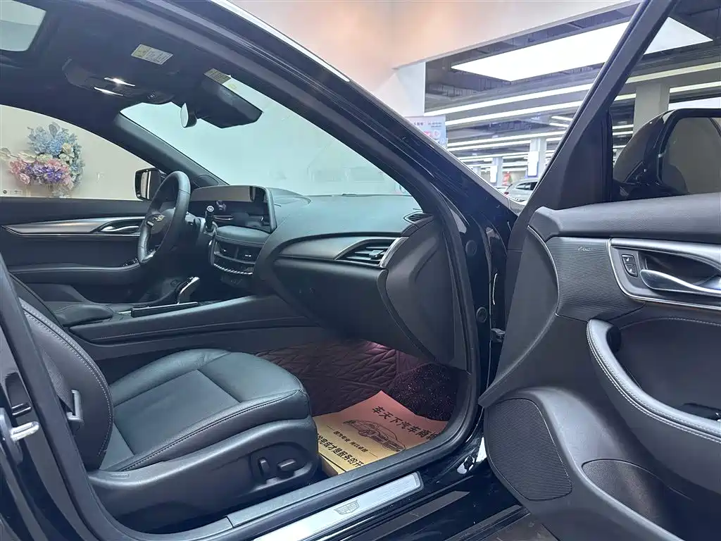 Cadillac CT5 2024 28T Luxury Model Pro фото 6