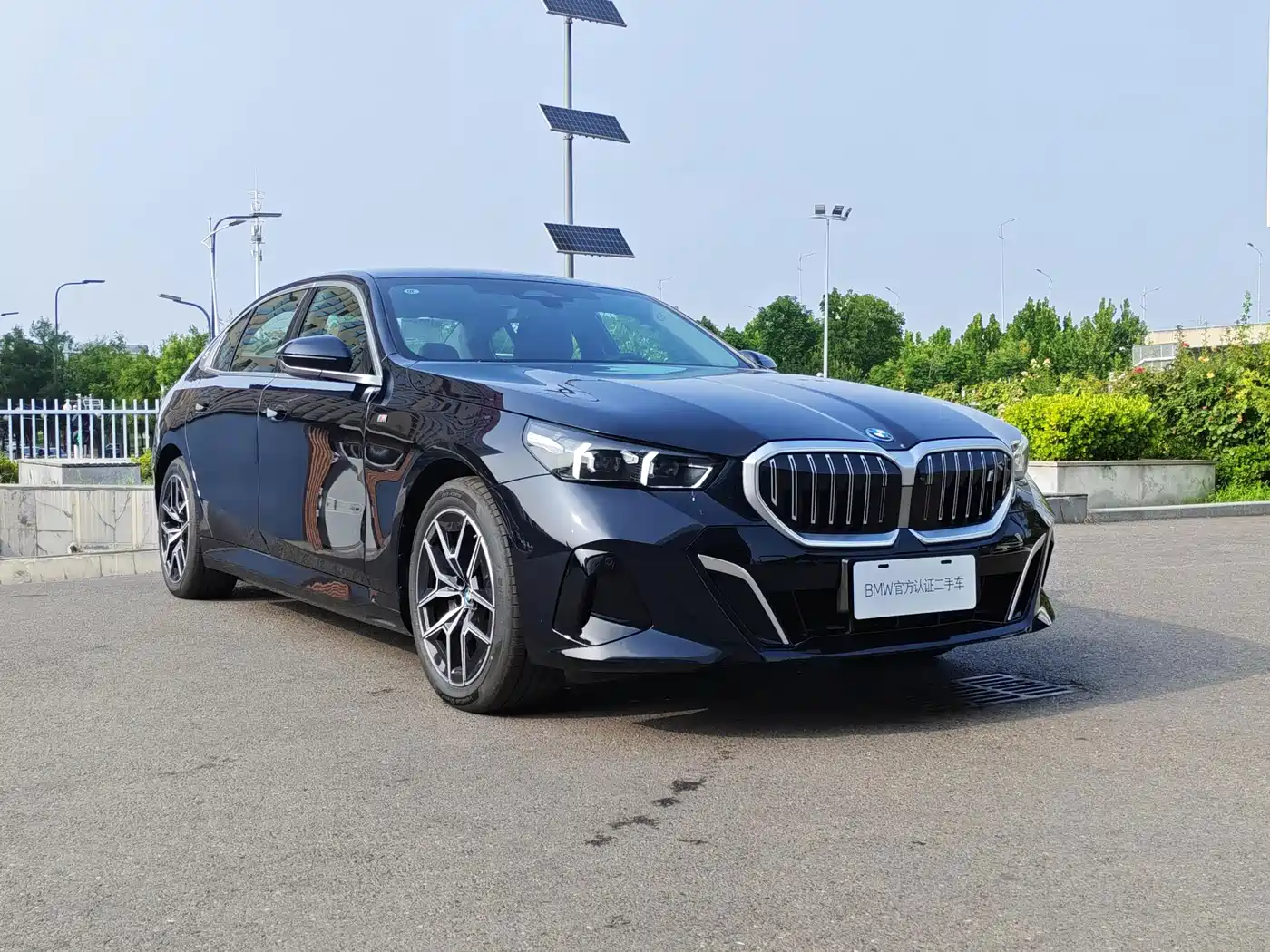 2026 BMW i5