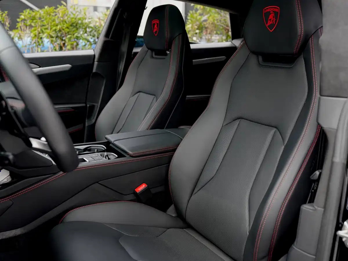 Lamborghini Urus 2024 2023 4.0T V8 S