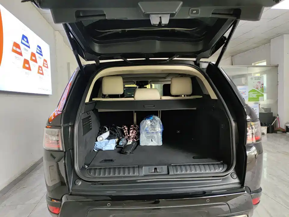 Фото 9 - Land Rover Range Rover Sport