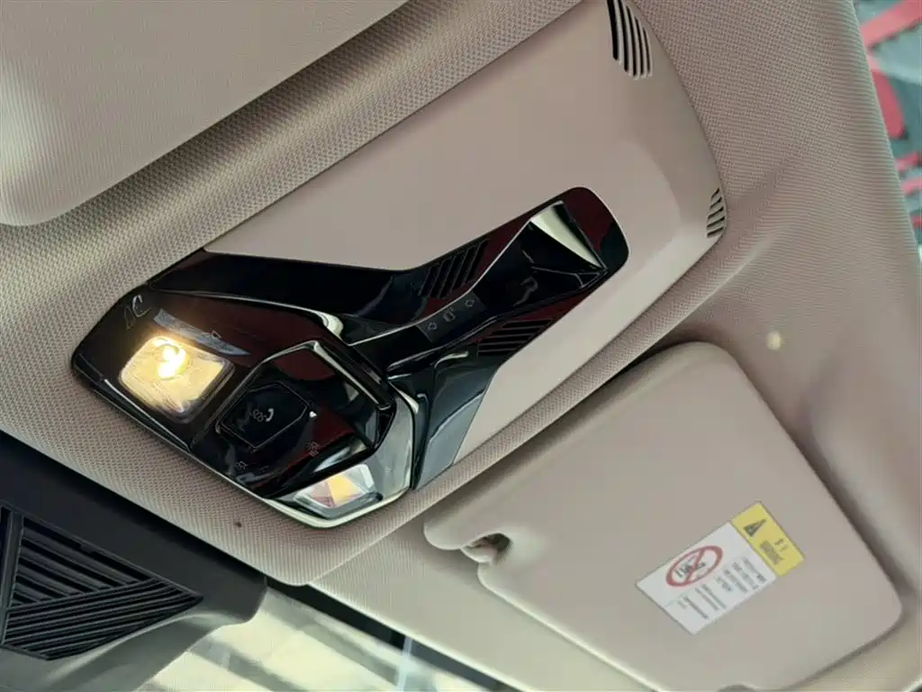 BMW X1 2023 sDrive20Li X Design Package фото 14