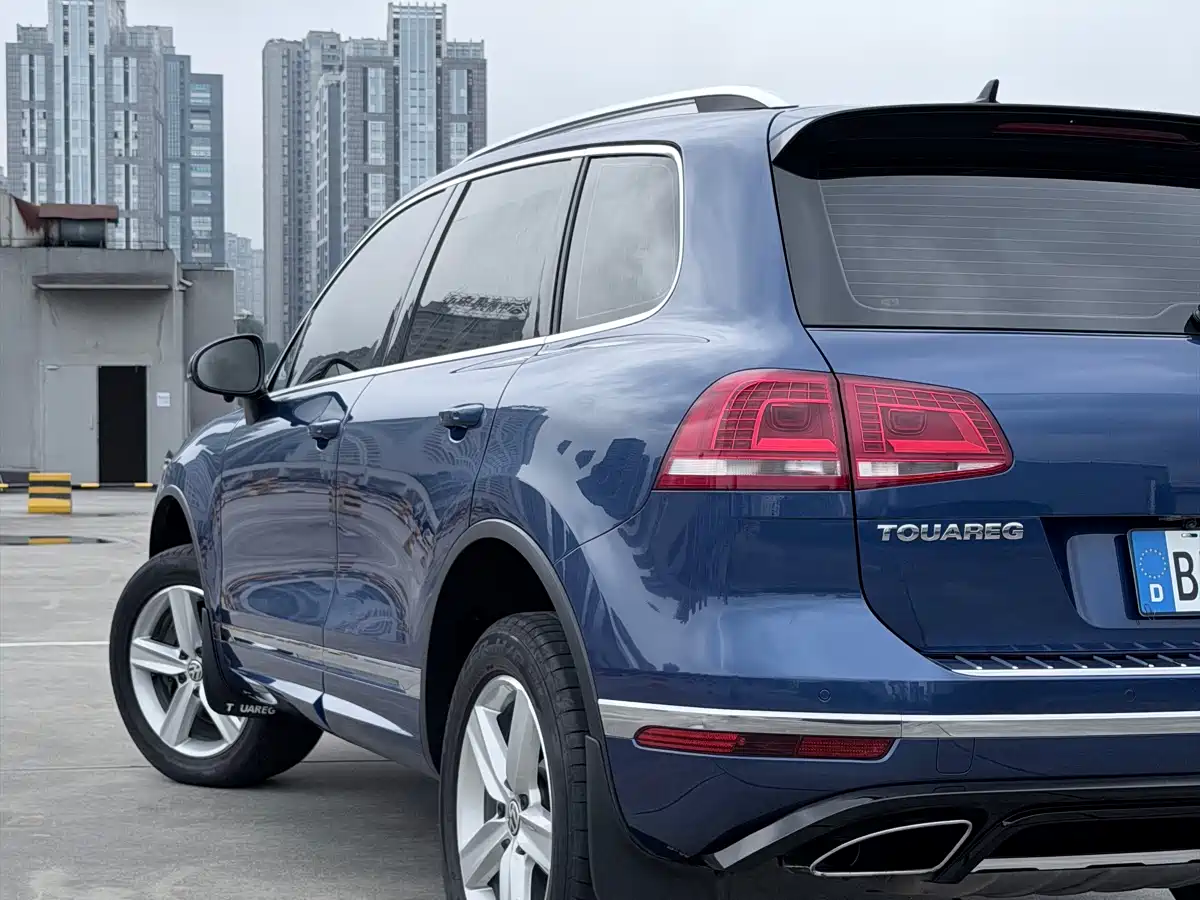 Volkswagen Touareg 2018 3.0TSI Glory Collector's Edition фото 5