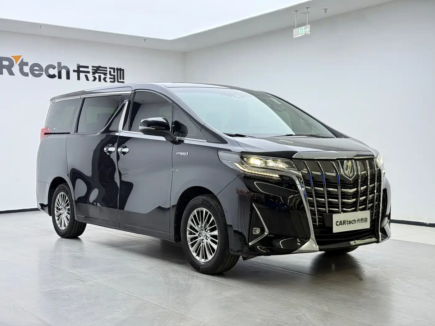 Toyota Alphard 2021 Hybrid 2.5L Premium фото 6