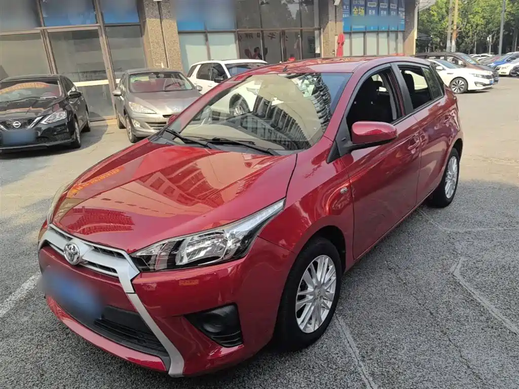 Toyota YARiS L Zhi Xuan 2015 1.5E Auto Charming Edition