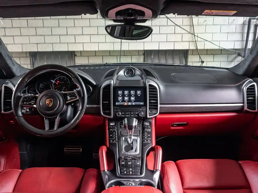 Porsche Cayenne 2016 Cayenne Turbo 4.8T фото 10