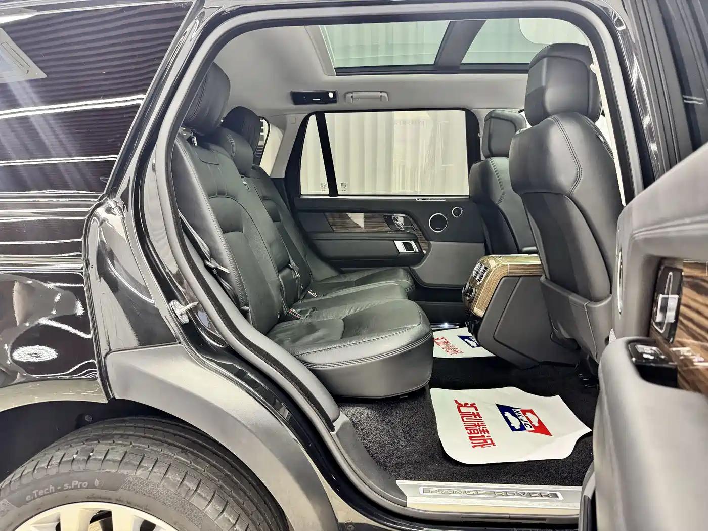 Фото 20 - Land Rover Range Rover
