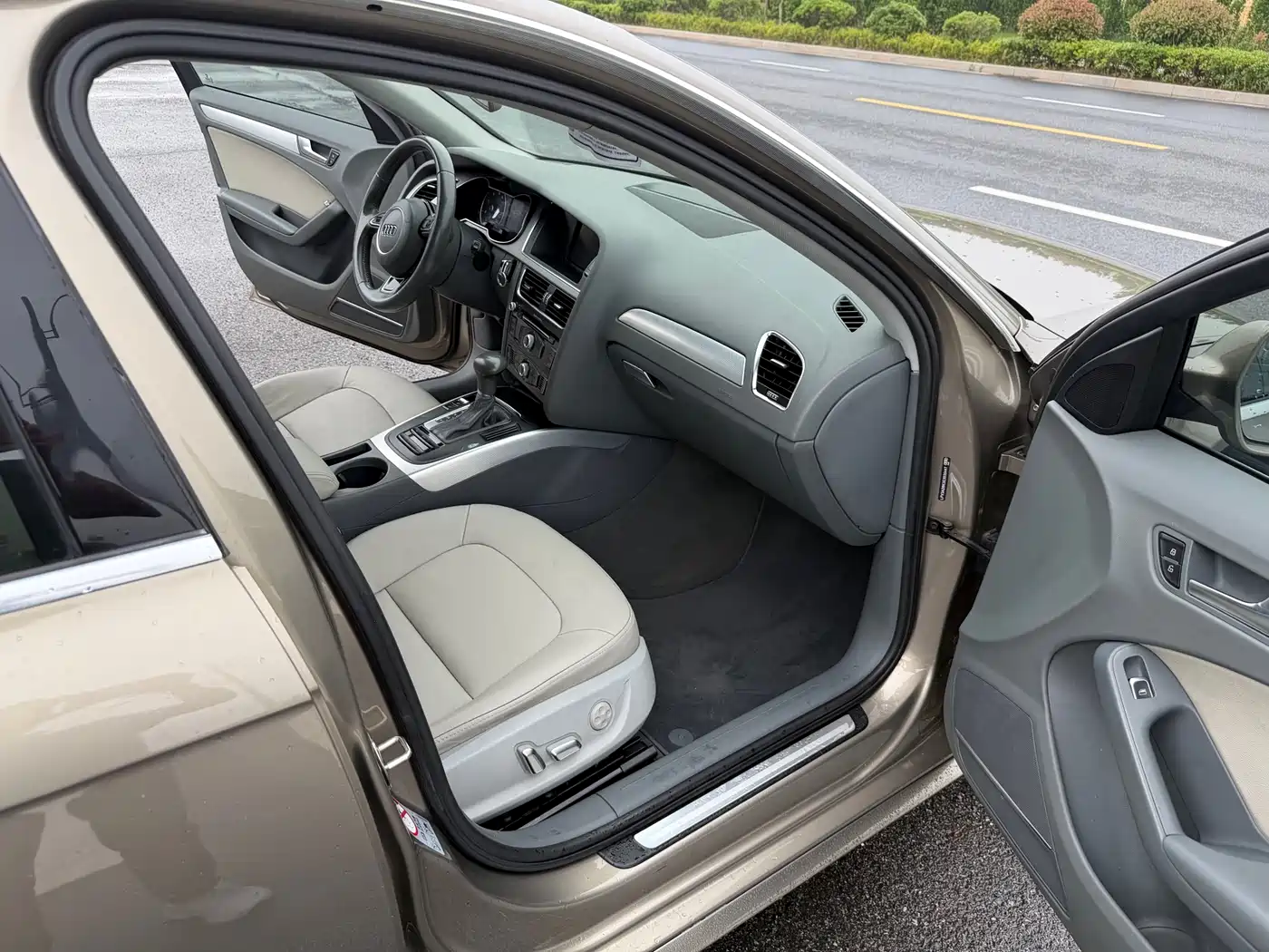 Audi A4L 2013 35 TFSI Automatic Standard фото 6