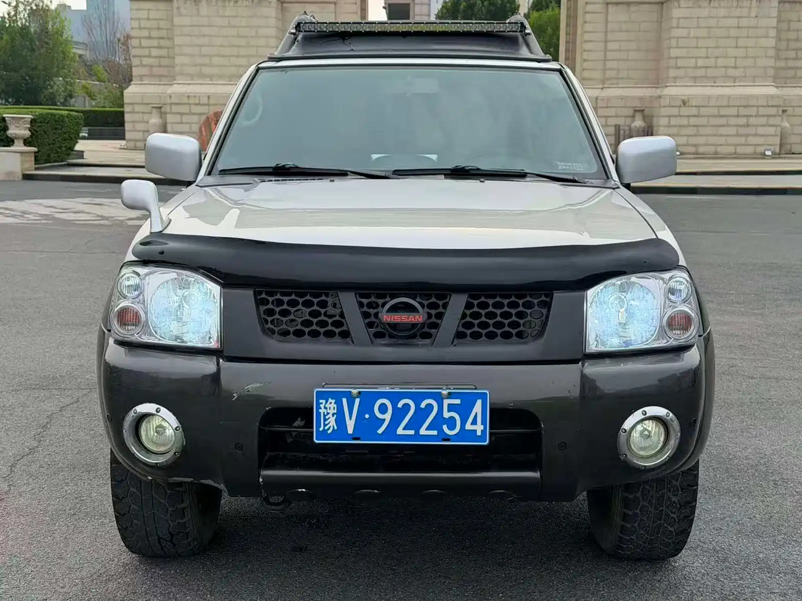 Photo 1 - Nissan Paladin