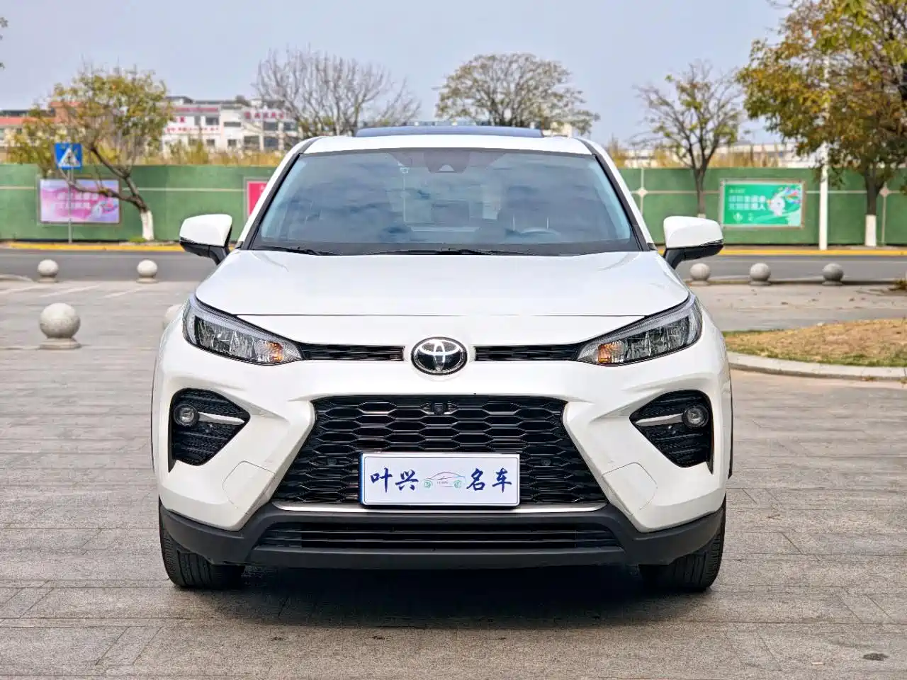 Toyota Wildlander 2022 2.0L CVT FWD Luxury PLUS Edition фото 2