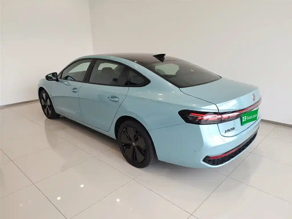 Volkswagen Passat 2025 Model Pro 380TSI Starlight Dragon Premium Edition фото 5