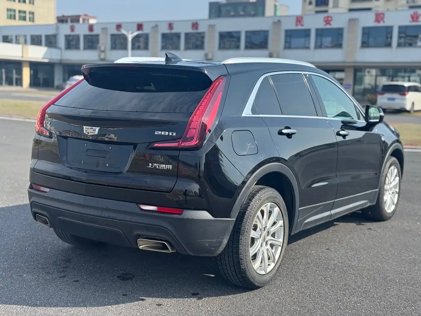 CADILLAC XT4