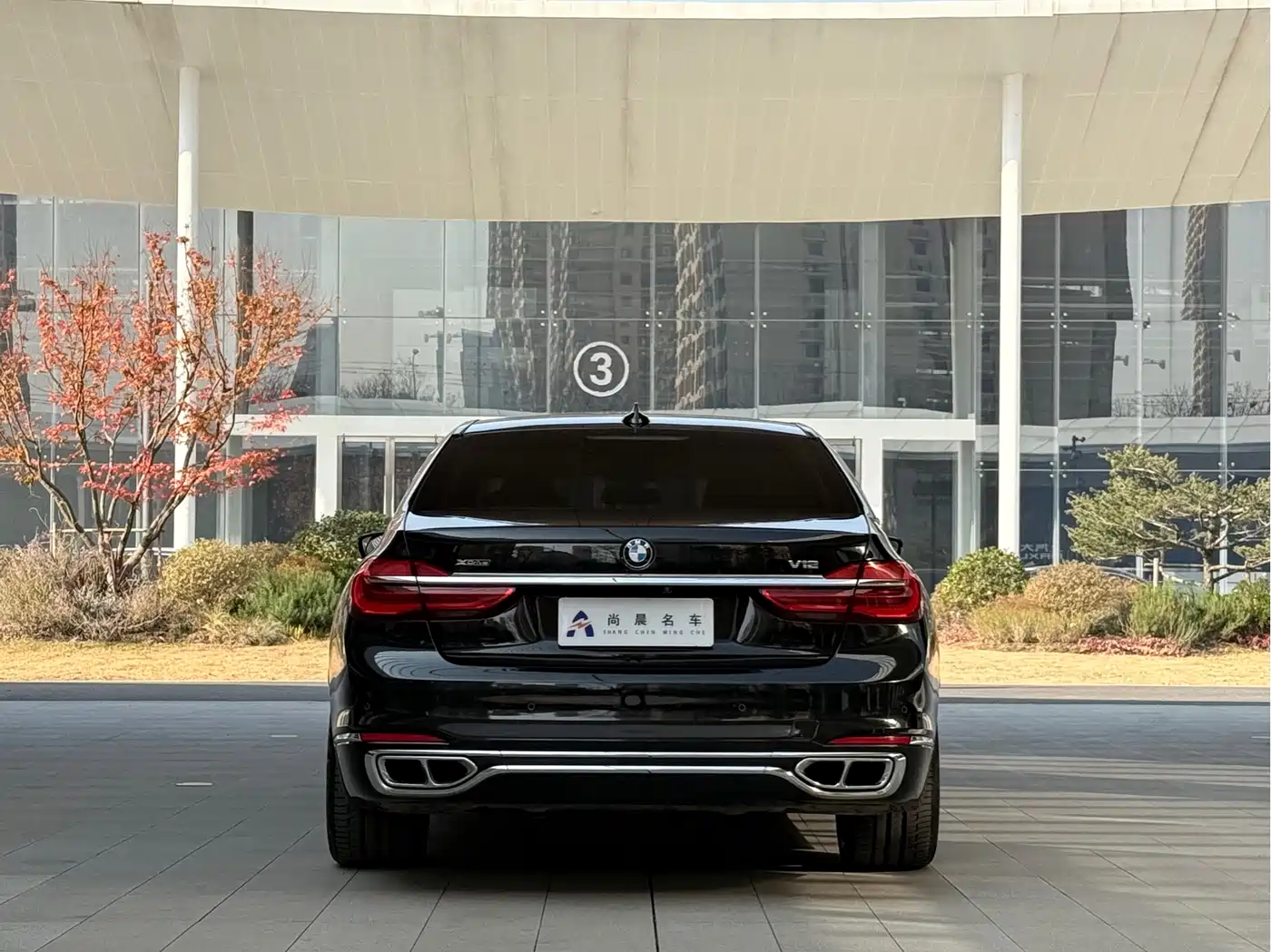 BMW 7 Series 2017 M760Li xDrive Excellence Luxury фото 5