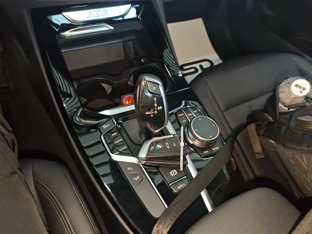 BMW X3 2018 xDrive25i Luxury Package China VI фото 5