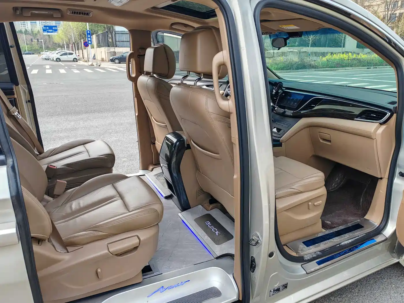 Buick GL8 2018 ES 28T Premium Type China VI фото 7
