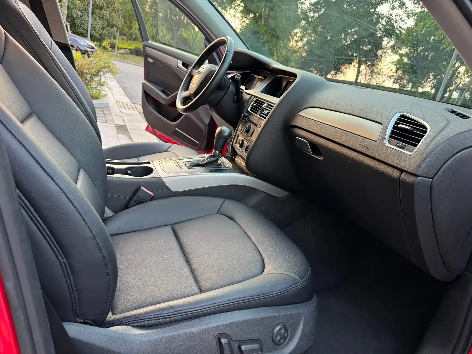 Фото 7 - Audi A4L