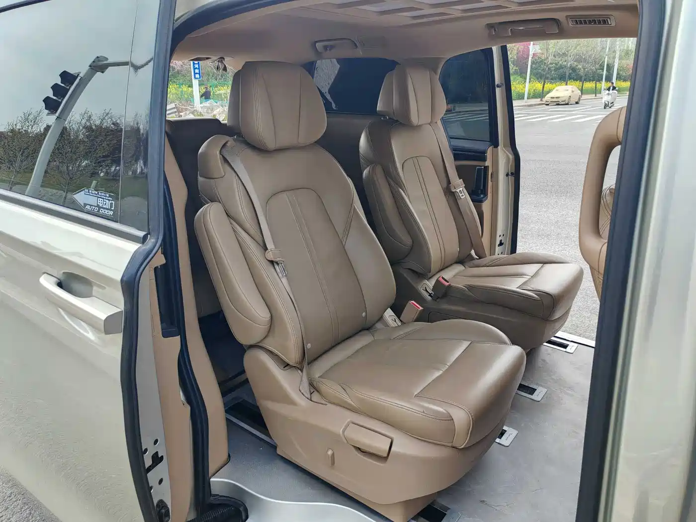 Buick GL8 2018 ES 28T Premium Type China VI фото 13