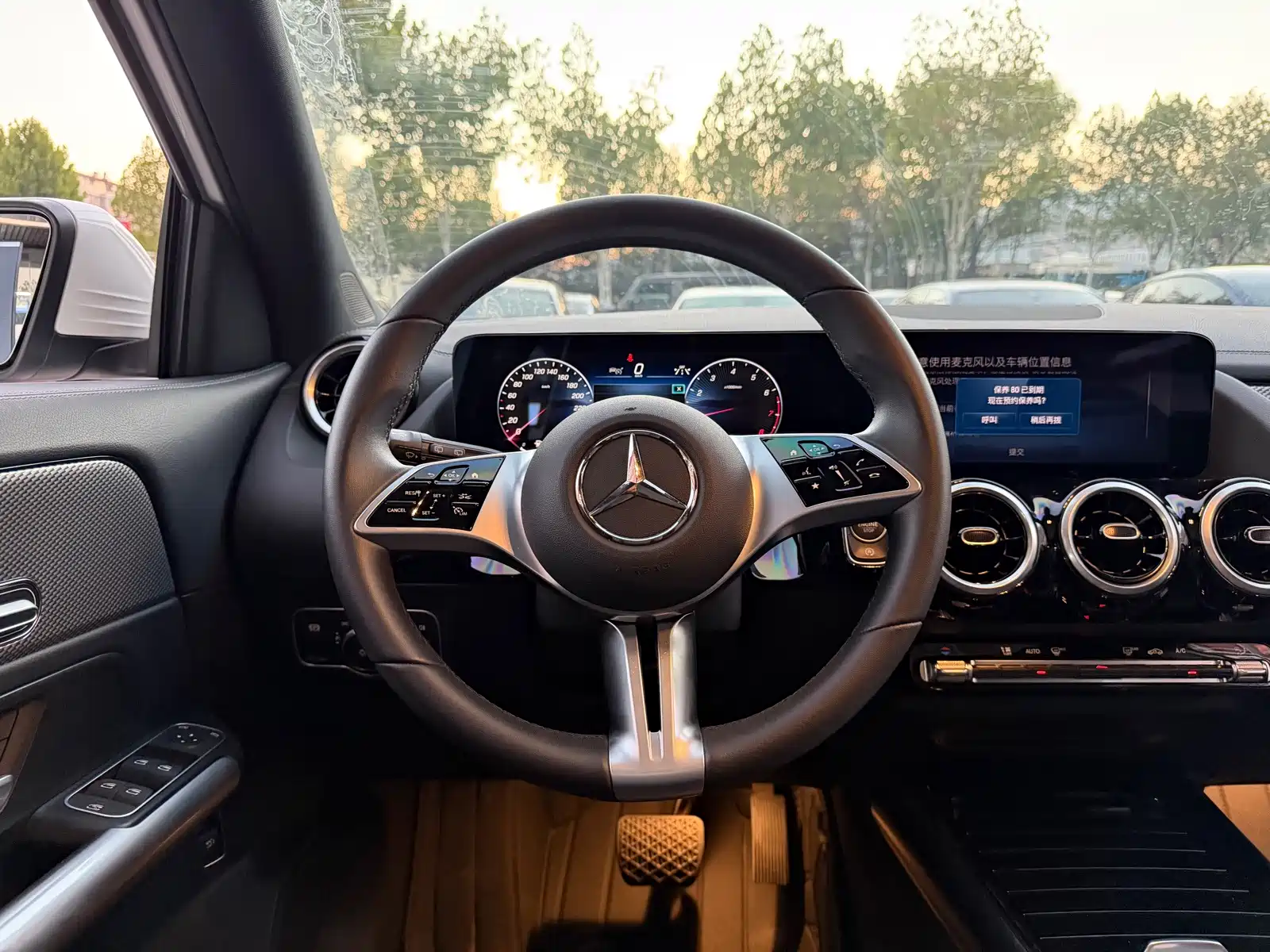 Фото 12 - Mercedes-Benz GLA