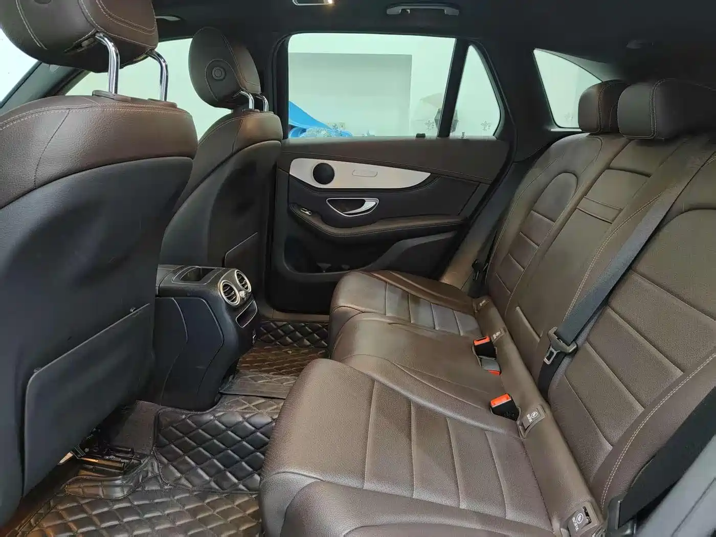 Mercedes-Benz GLC 2020 Facelift GLC 260 L 4MATIC Dynamic фото 13