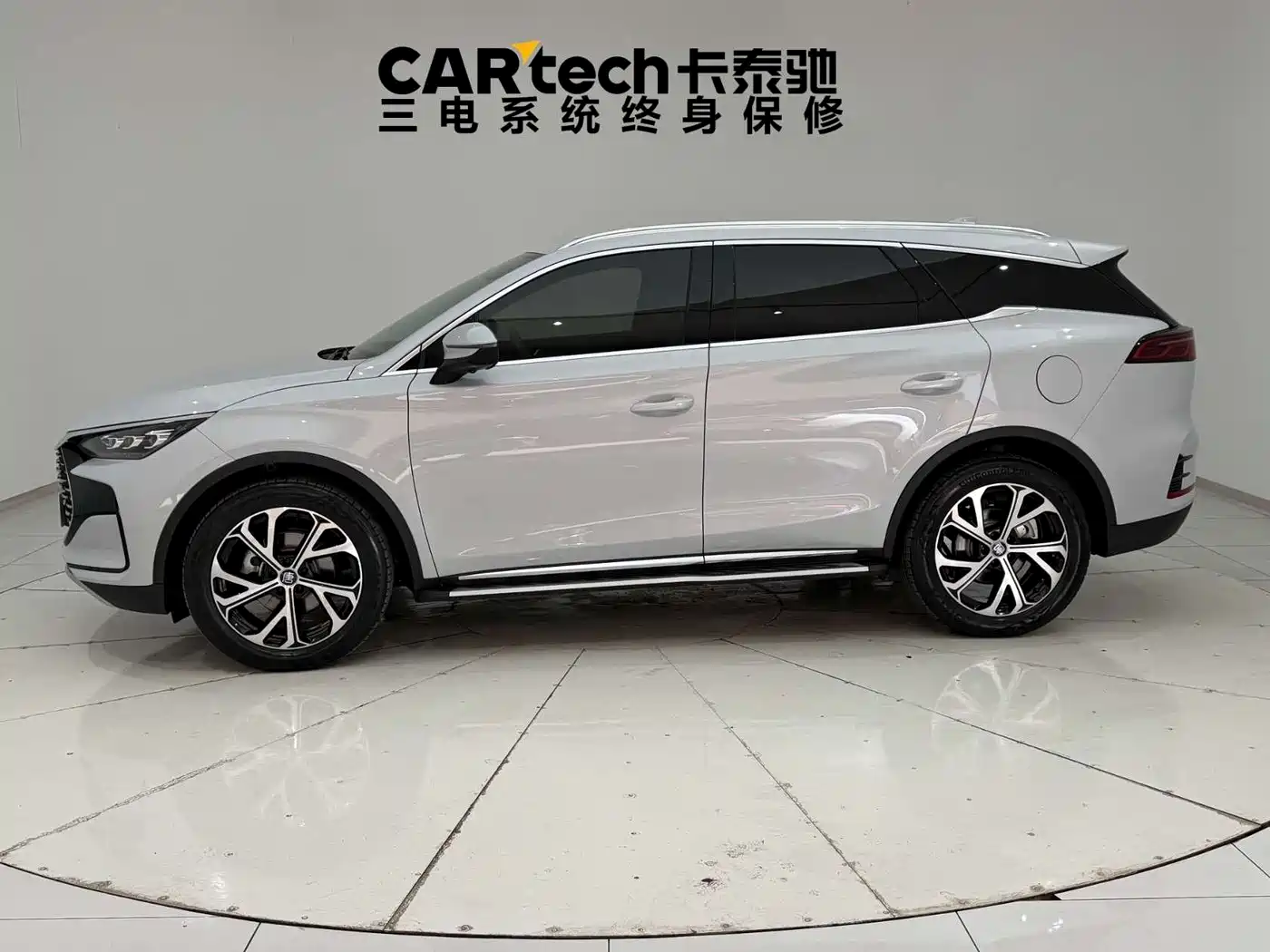 BYD Tang New Energy 2025 DM-i 115KM Prestige Type фото 2