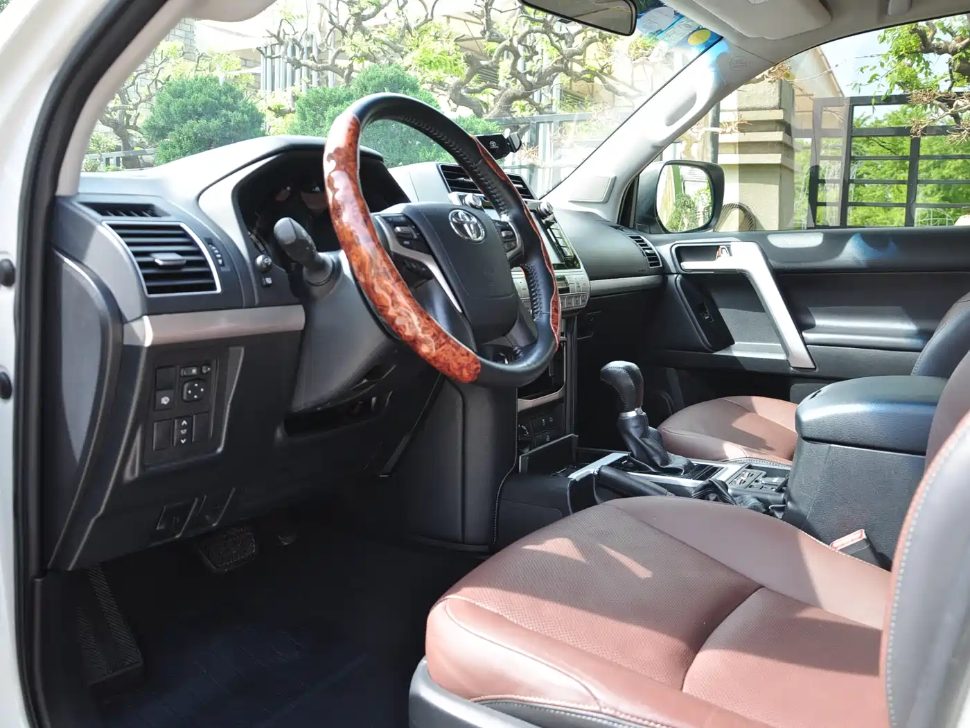 Toyota Prado 2019 3.5L Automatic TX-L Zunxiang Edition with Rear-mounted Spare Tire фото 10