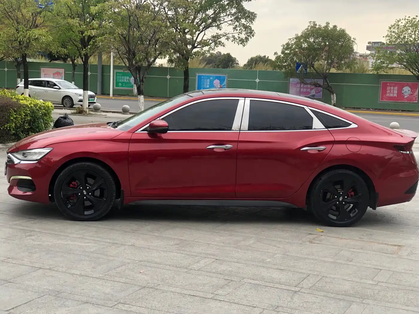 Hyundai Fista 2019 280TGDi Sport Edition China VI фото 3