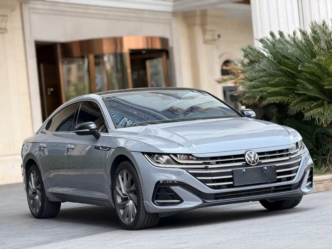 Volkswagen FAW-Volkswagen CC 2023 380TSI Eye-catching Edition фото 3