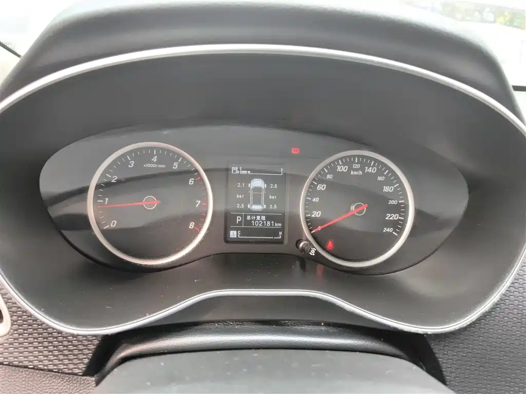 Baojun 730 2019 2019 1.5T CVT Fashion 7-Seater China V