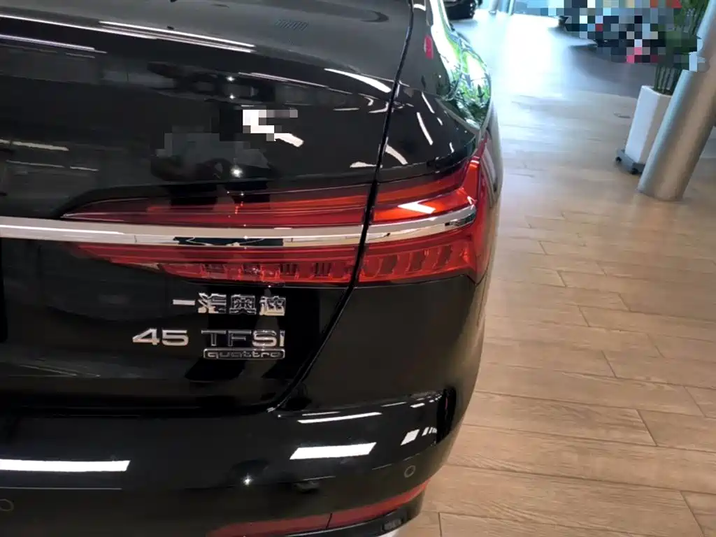 Audi A6L 2025 45 TFSI quattro Premium Sport фото 8
