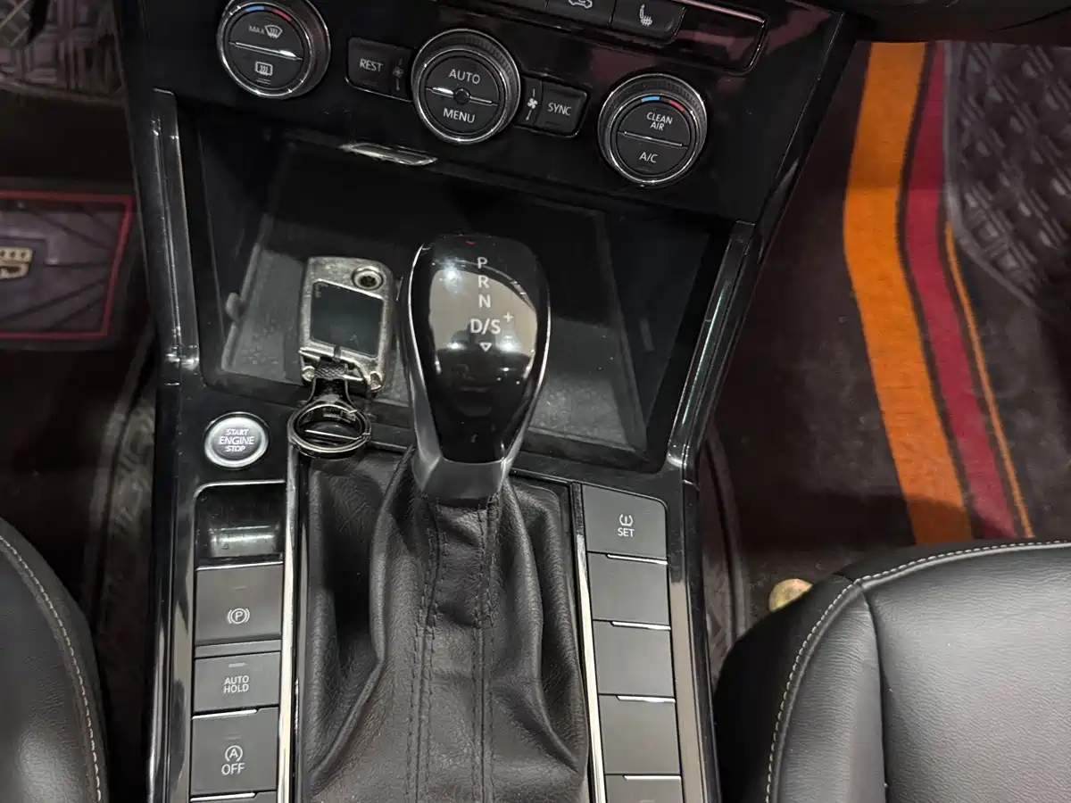 Volkswagen Passat 2019 330TSI Elite Version China VI фото 13