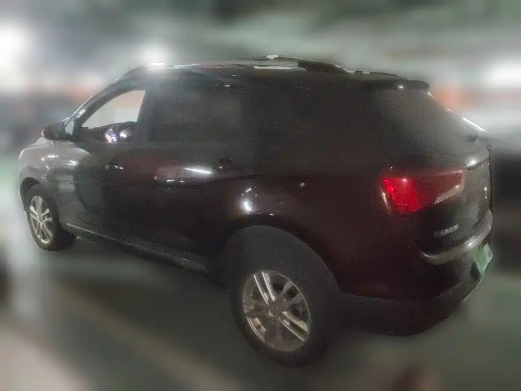 Фото 25 - Baojun 560