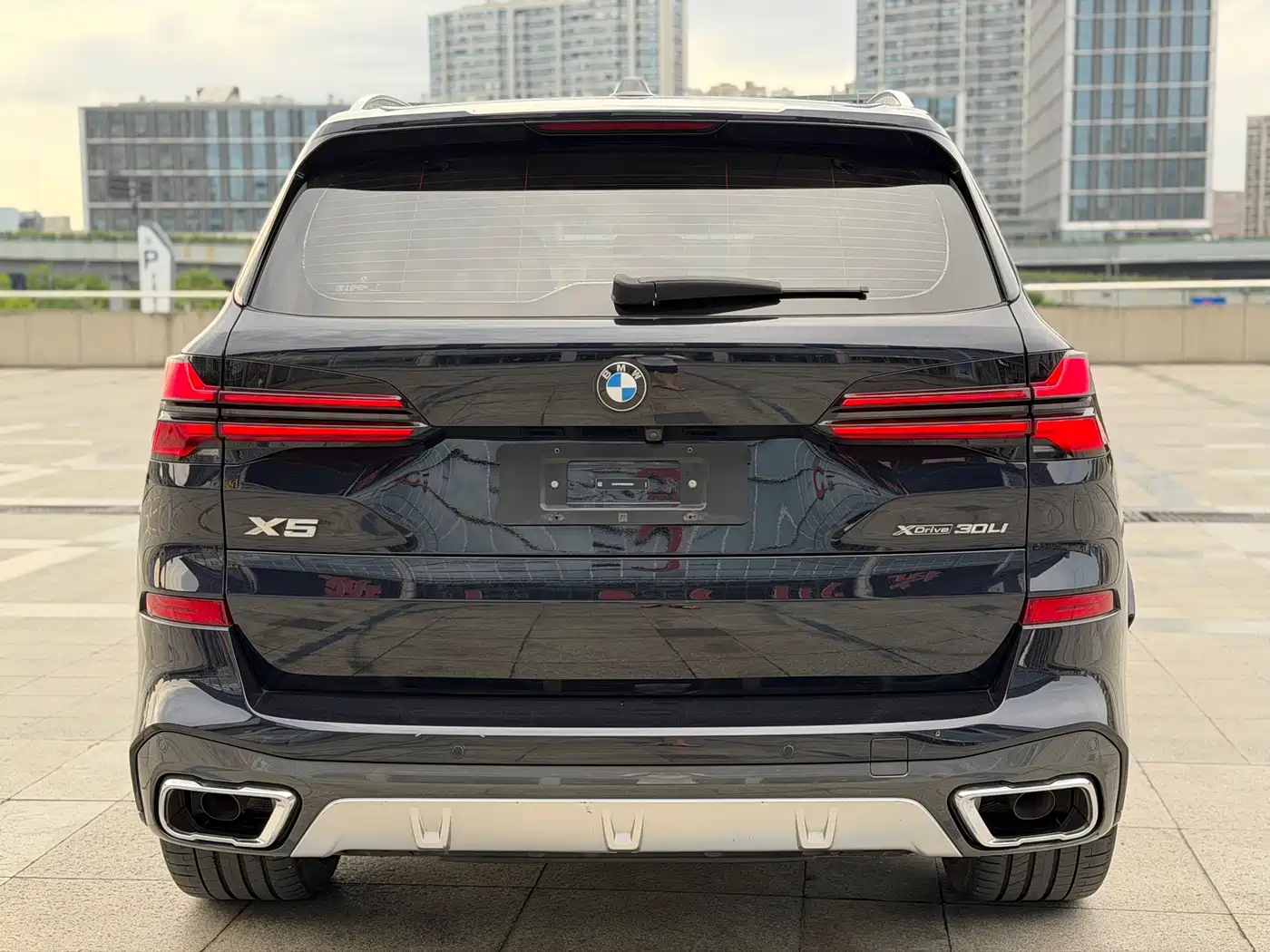 BMW X5 2023 xDrive 30Li Premium M Sport Package фото 6