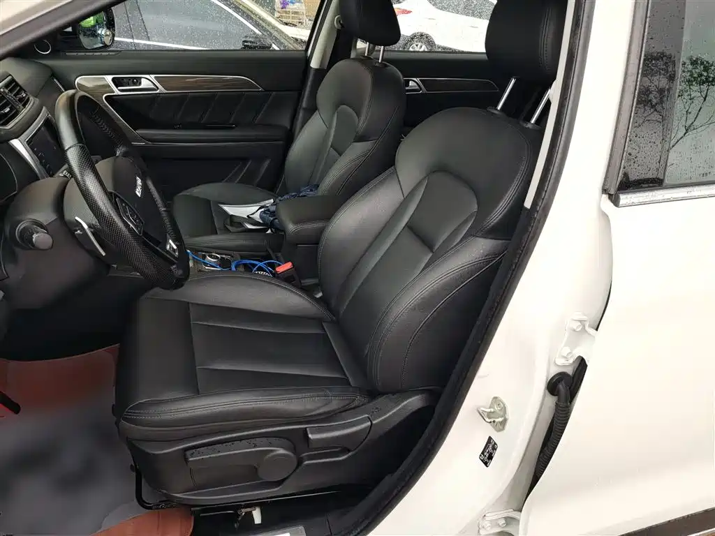 Haval H6 Coupe 2016 Blue Label 1.5T Automatic 2WD Urban фото 15