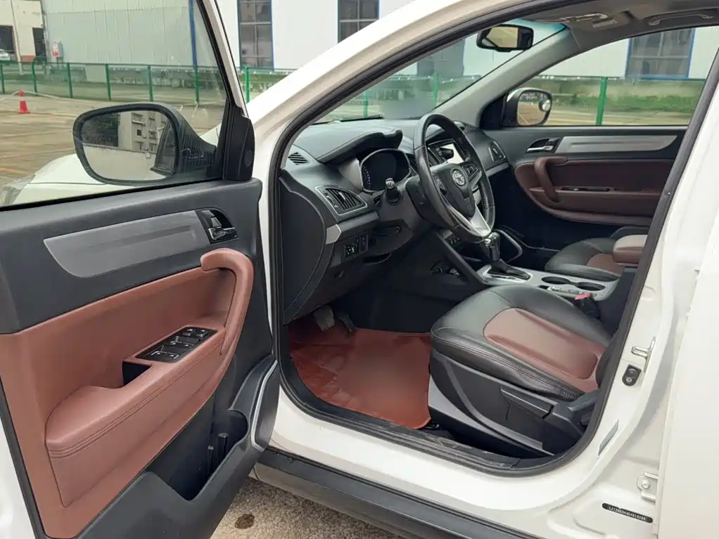 JAC Refine S5 2016 2015 1.5T Automatic Luxury