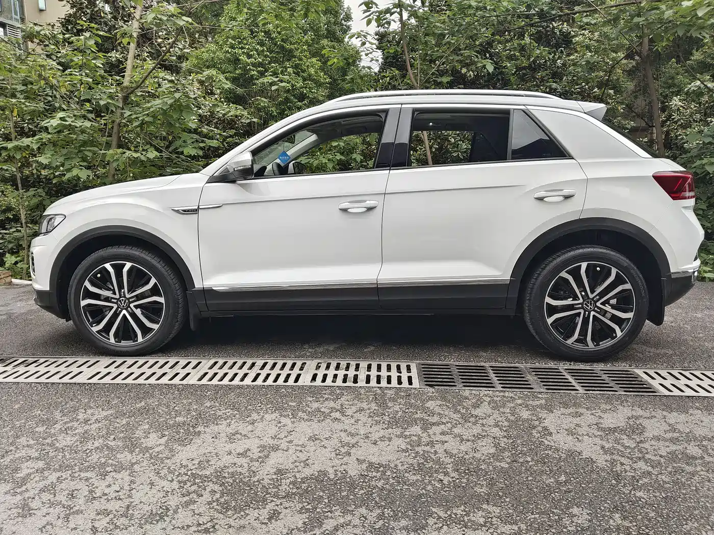 Volkswagen T-ROC 2021 280TSI DSG 2WD Comfort Smart Connect Edition фото 4