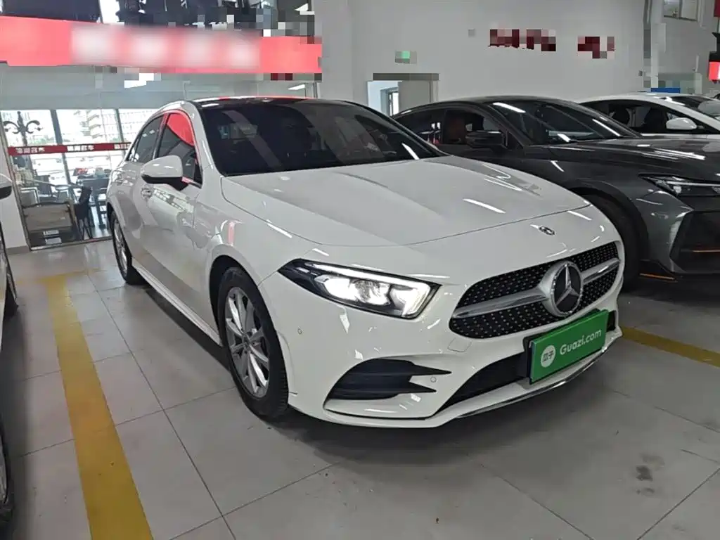 Mercedes-Benz A-Class 2020 A 200 L Sport Sedan фото 4