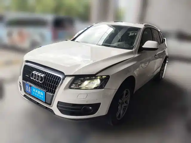 Audi Q5 2012 2.0TFSI Technology — фото 1