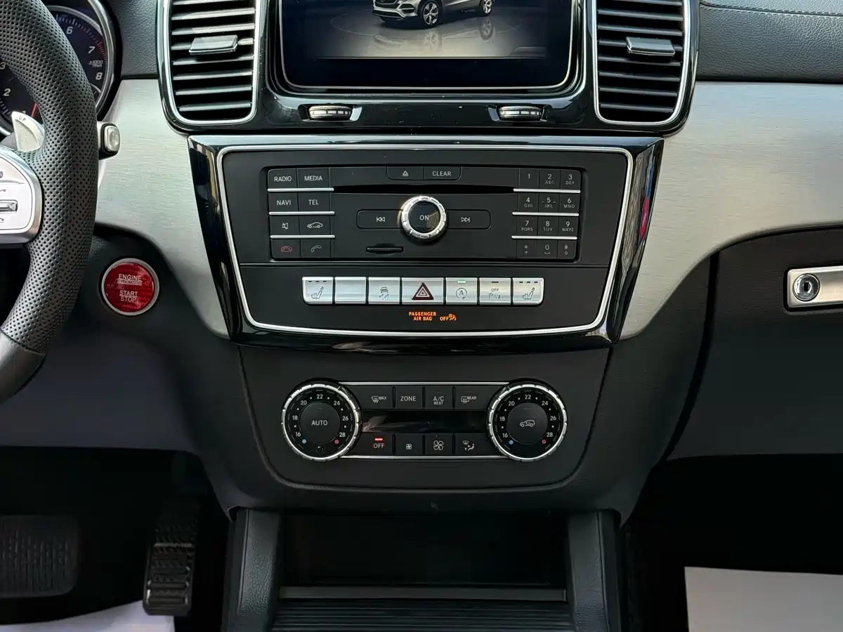 Mercedes-Benz GLE Coupe 2018 GLE 320 4MATIC Coupe SUV фото 21