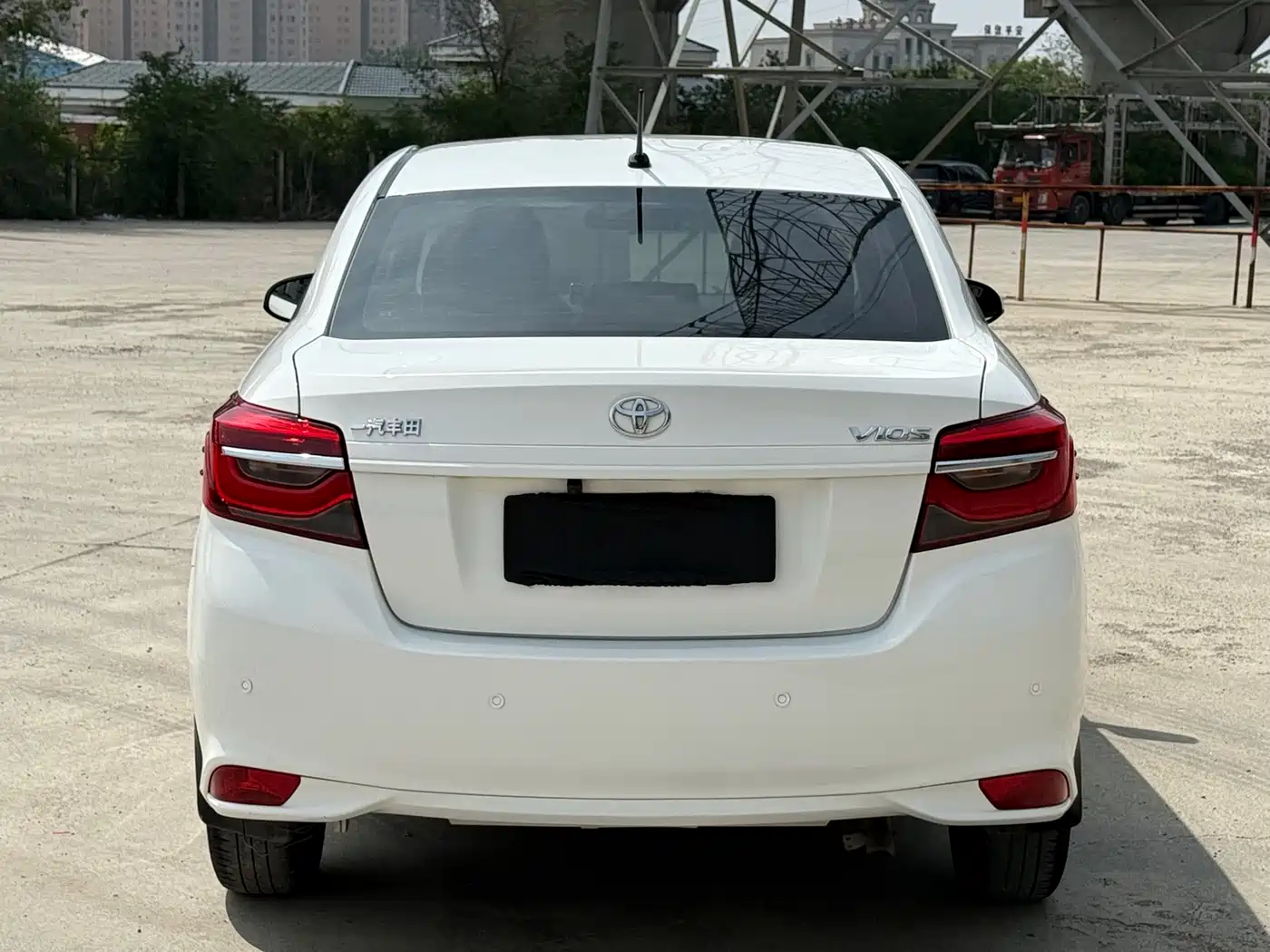 Toyota Vios 2022 1.5L 20th Anniversary Edition фото 5