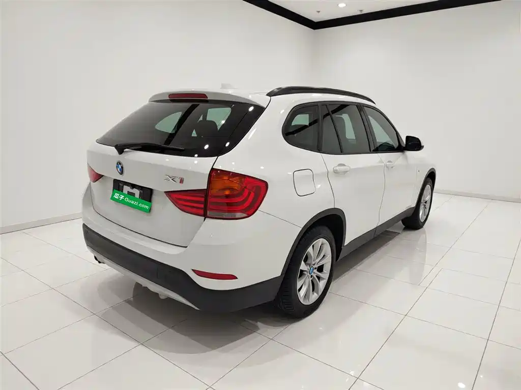 BMW X1 2014 sDrive18i Fashion Edition фото 7