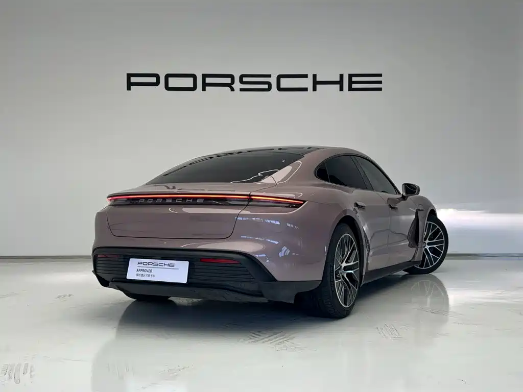 Porsche Taycan 2024 2022 Taycan