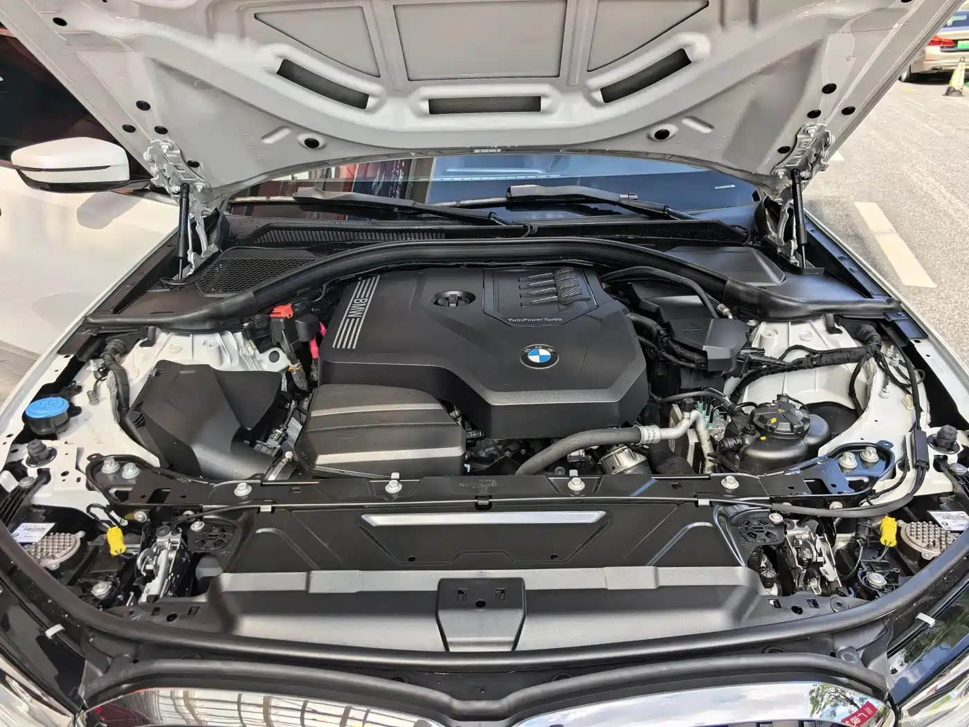 BMW 3 Series 2023 320Li M Sport Package фото 18