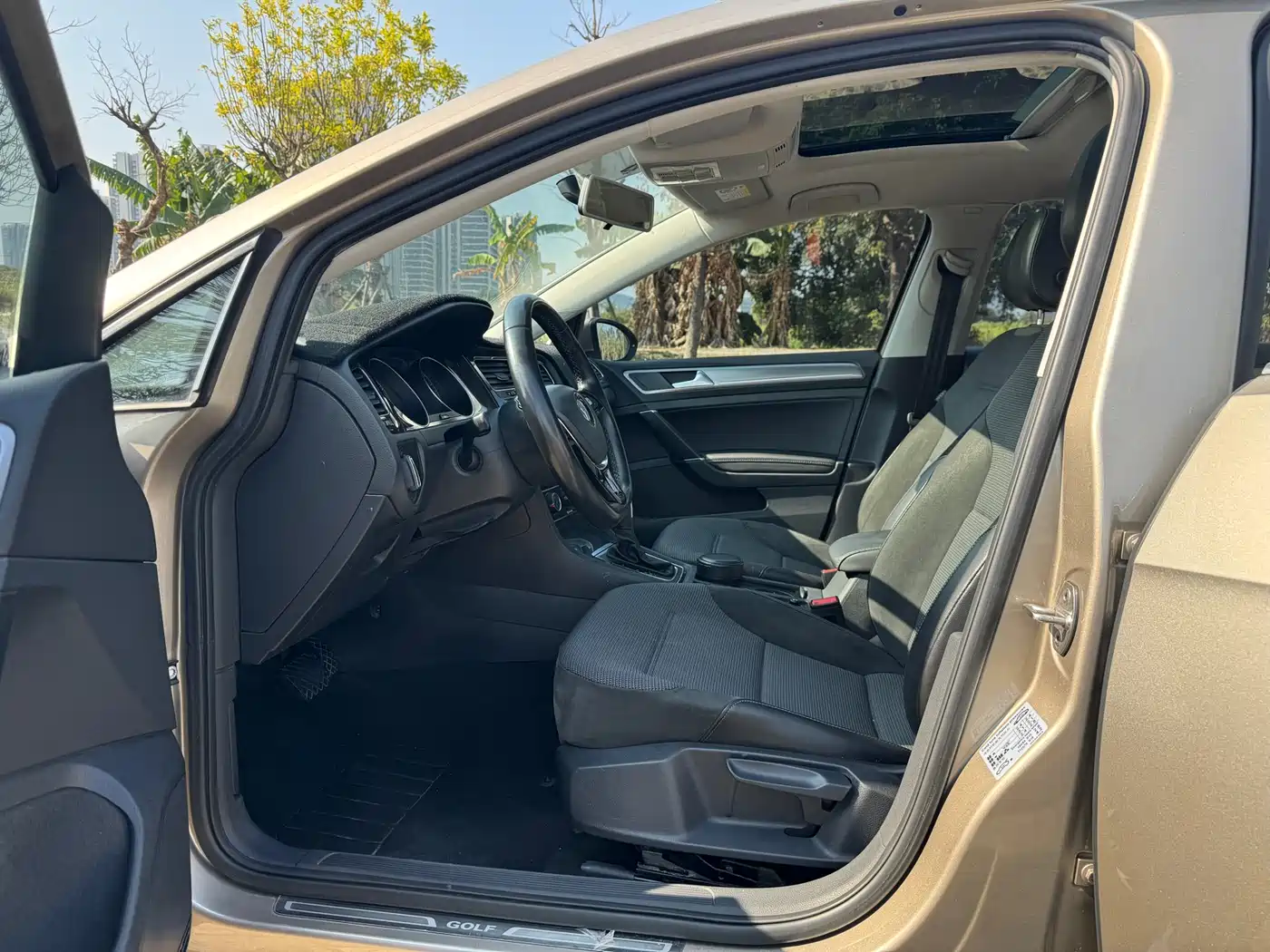 Volkswagen Golf 2018 230TSI Automatic Comfort фото 4