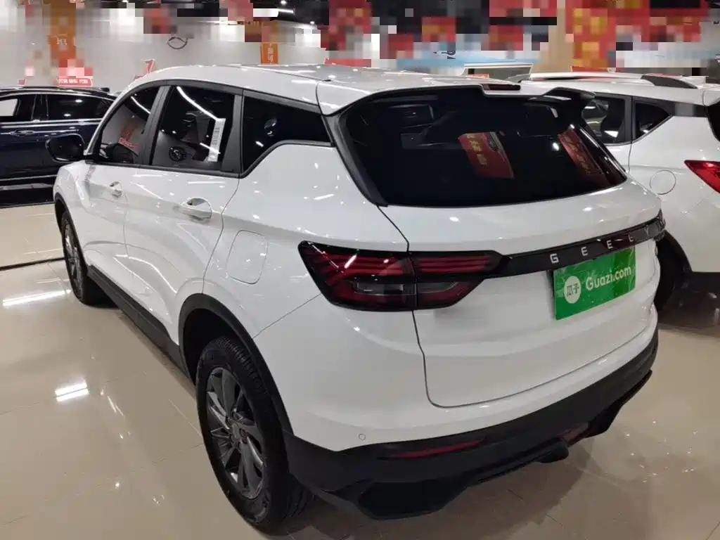 Фото 5 - Geely Coolray