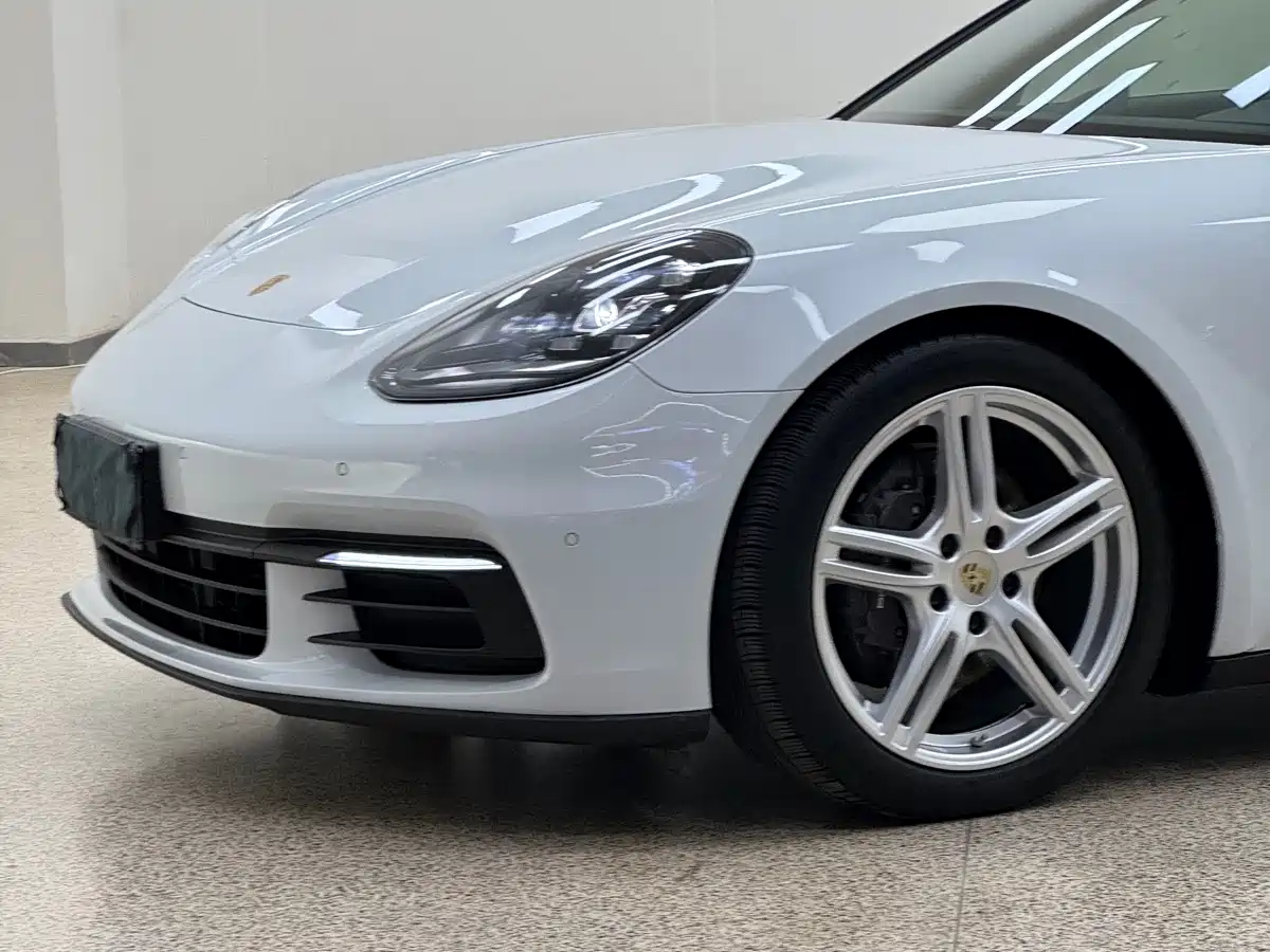 Porsche Panamera 2017 Panamera 3.0T фото 5