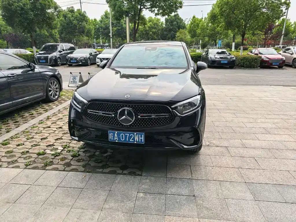 Mercedes-Benz GLC Coupe 2024 Model GLC 300 4MATIC Coupe SUV