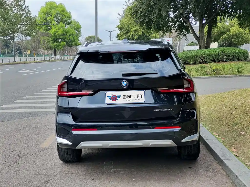 BMW X1 2024 sDrive25Li X Design Package фото 5