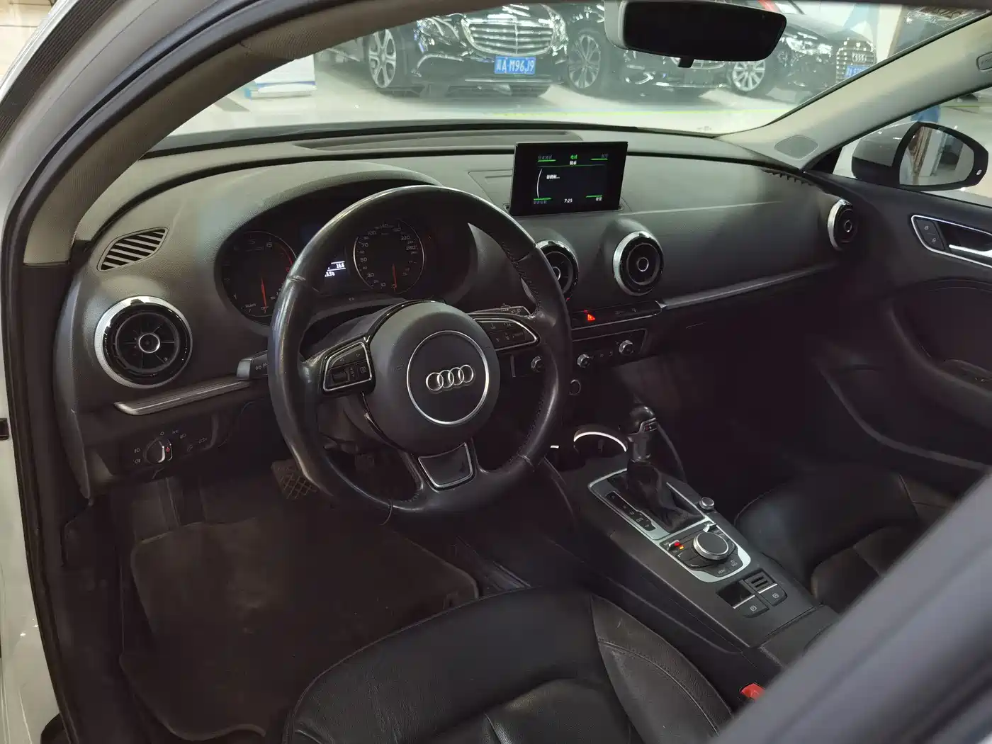 Audi A3 2016 Sportback 35 TFSI Style фото 18